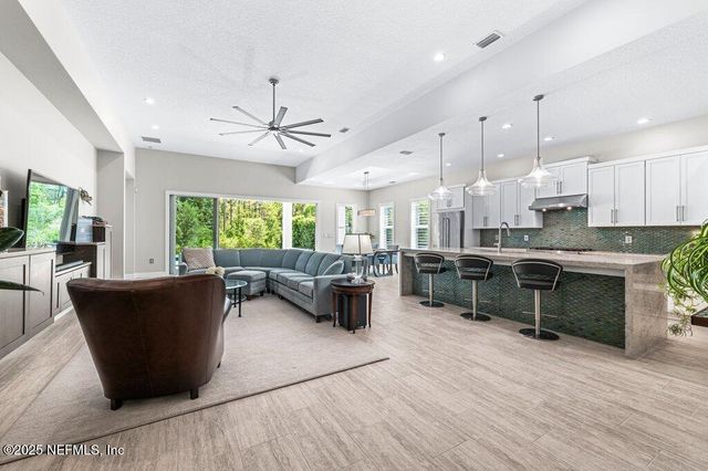 11373 MADELYNN Drive, Jacksonville, FL 32256