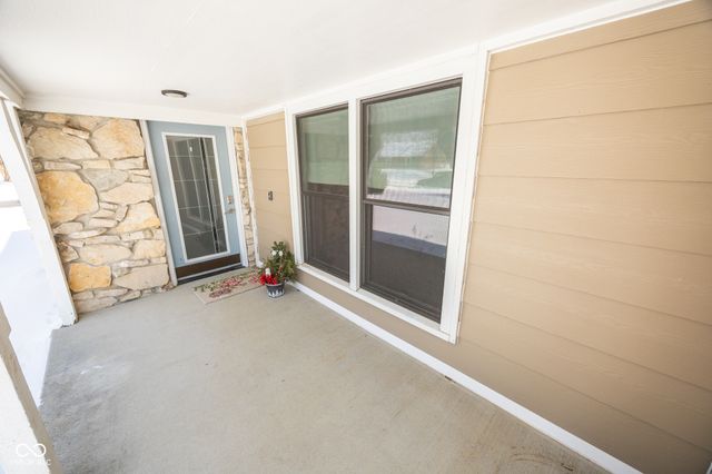 1055 Arroyo Road, Greenwood, IN 46143