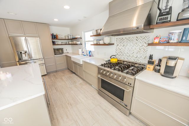 1055 Arroyo Road, Greenwood, IN 46143