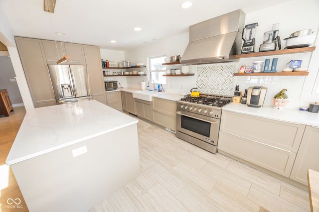 1055 Arroyo Road, Greenwood, IN 46143