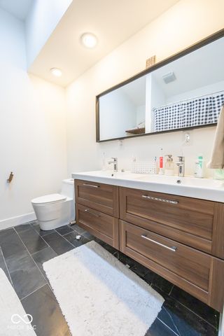 1055 Arroyo Road, Greenwood, IN 46143