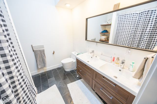 1055 Arroyo Road, Greenwood, IN 46143