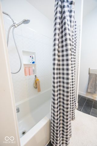 1055 Arroyo Road, Greenwood, IN 46143