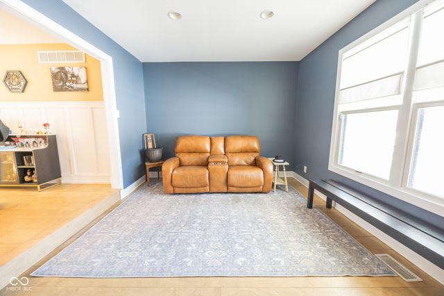 1055 Arroyo Road, Greenwood, IN 46143