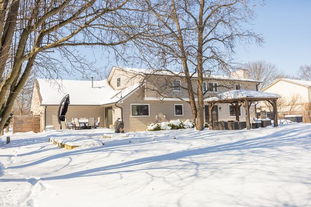 1055 Arroyo Road, Greenwood, IN 46143