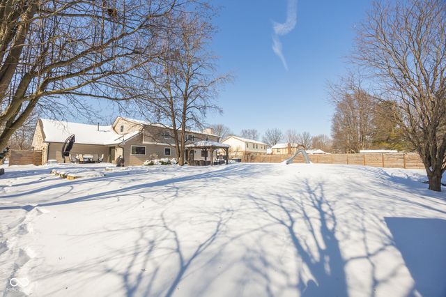 1055 Arroyo Road, Greenwood, IN 46143