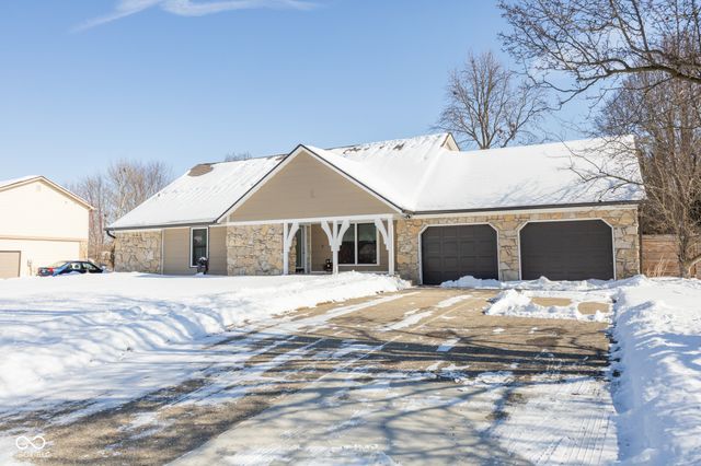 1055 Arroyo Road, Greenwood, IN 46143