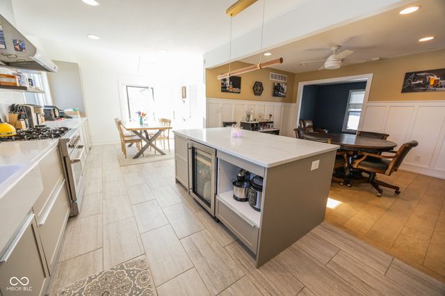 1055 Arroyo Road, Greenwood, IN 46143