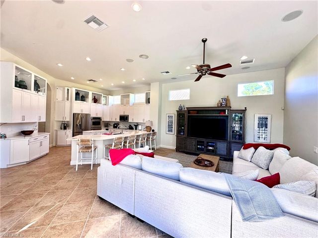 28576 Via D Arezzo DR, Bonita Springs, FL 34135