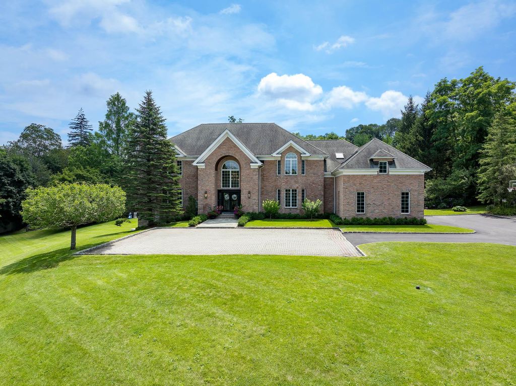 839 Mount Kisco Road, Armonk, NY 10504