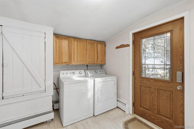 269 Oakland Valley Road, Cuddebackville, NY 12729