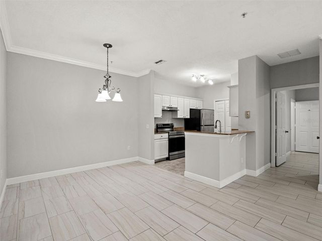431 SOUTHERN PECAN CIRCLE 101, Winter Garden, FL 34787