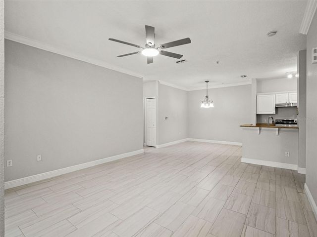 431 SOUTHERN PECAN CIRCLE 101, Winter Garden, FL 34787