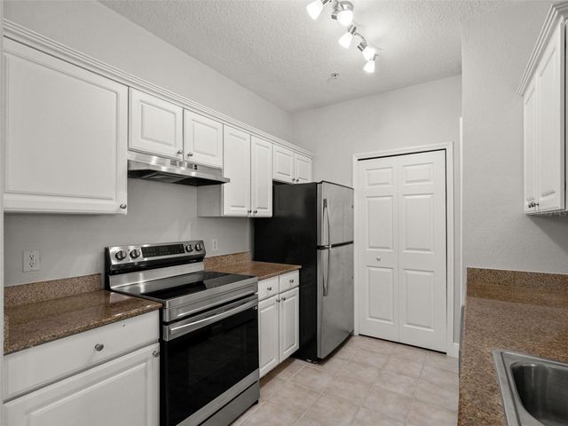 431 SOUTHERN PECAN CIRCLE 101, Winter Garden, FL 34787