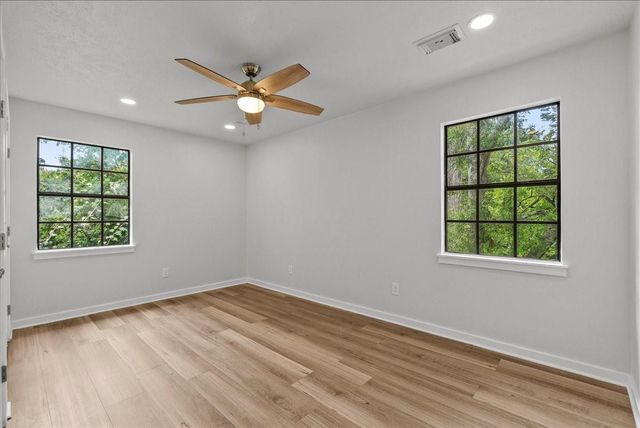 310 Lakeside Drive, Kemah, TX 77565