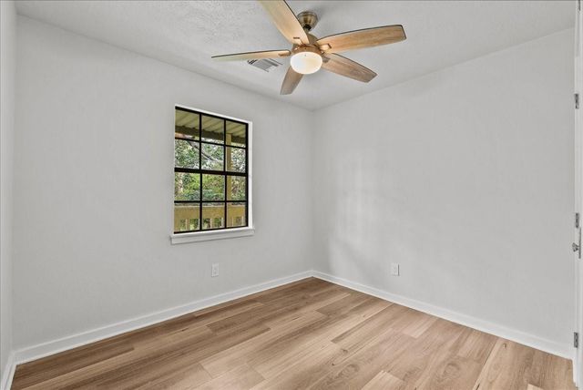 310 Lakeside Drive, Kemah, TX 77565