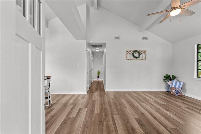 310 Lakeside Drive, Kemah, TX 77565