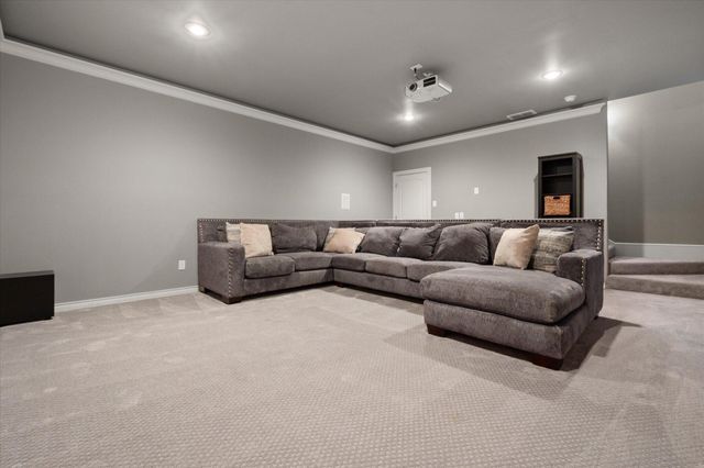 8906 153rd Street, Wolfforth, TX 79382