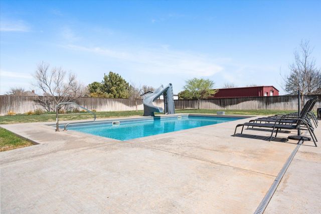 8906 153rd Street, Wolfforth, TX 79382