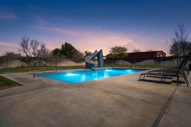 8906 153rd Street, Wolfforth, TX 79382