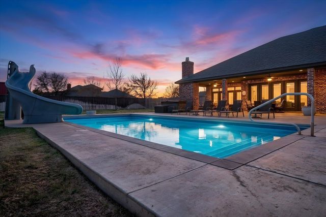8906 153rd Street, Wolfforth, TX 79382