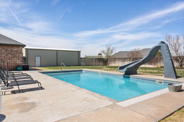 8906 153rd Street, Wolfforth, TX 79382