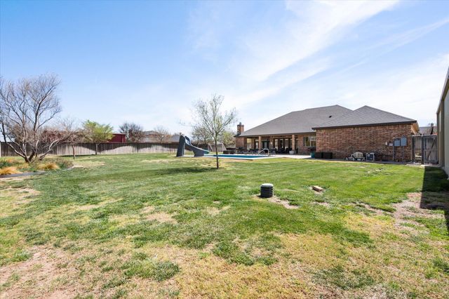 8906 153rd Street, Wolfforth, TX 79382