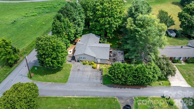 309 Sheldon Street, Hudson, NC 28638