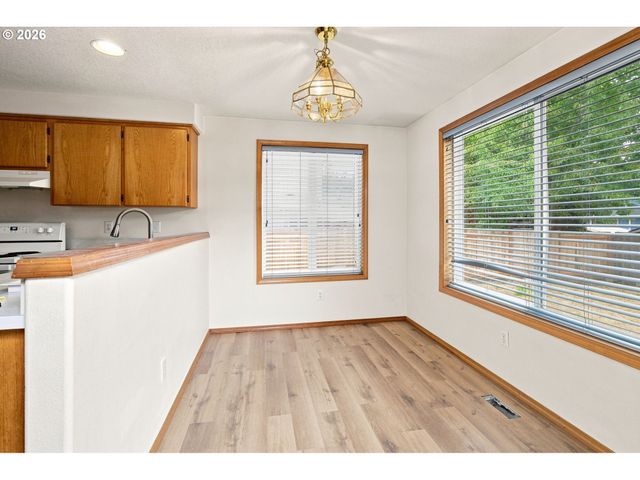 6707 Se WRENFIELD St, Hillsboro, OR 97123