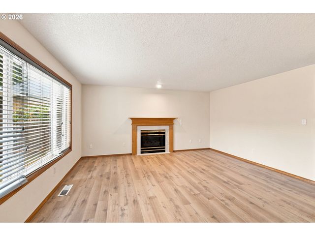 6707 Se WRENFIELD St, Hillsboro, OR 97123