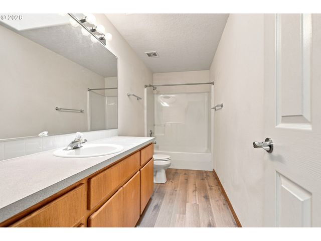 6707 Se WRENFIELD St, Hillsboro, OR 97123