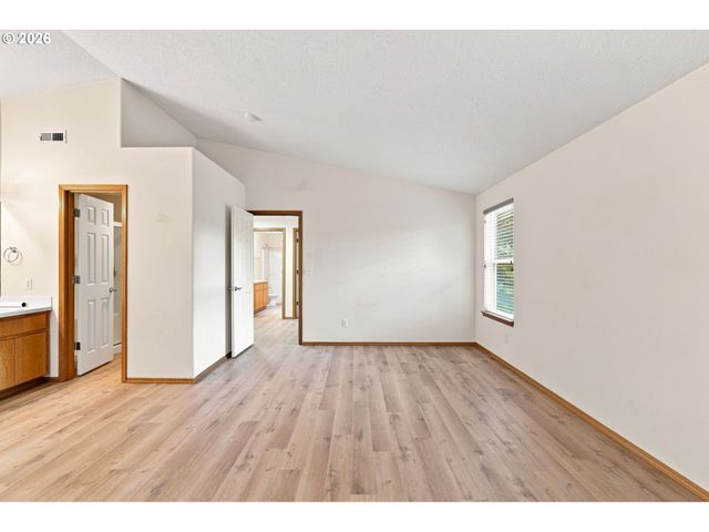 6707 Se WRENFIELD St, Hillsboro, OR 97123