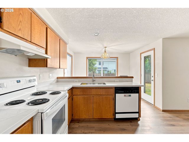 6707 Se WRENFIELD St, Hillsboro, OR 97123