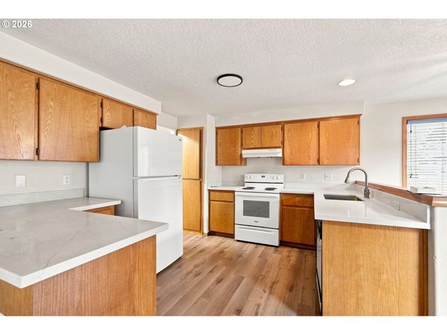 6707 Se WRENFIELD St, Hillsboro, OR 97123