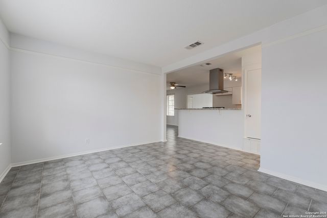 7235 Westlyn Dr, San Antonio, TX 78227