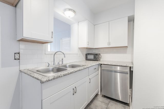 7235 Westlyn Dr, San Antonio, TX 78227