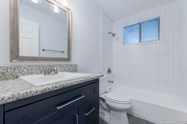 7235 Westlyn Dr, San Antonio, TX 78227