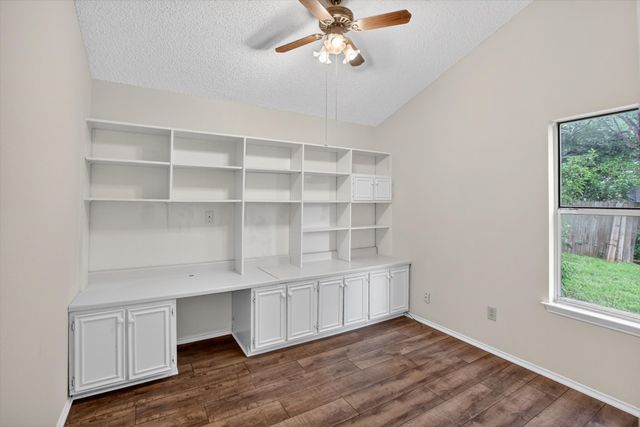 5009 Stage West Drive, Arlington, TX 76017