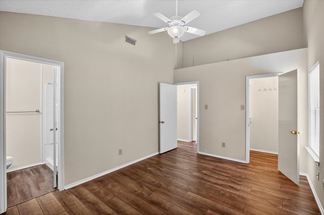 5009 Stage West Drive, Arlington, TX 76017