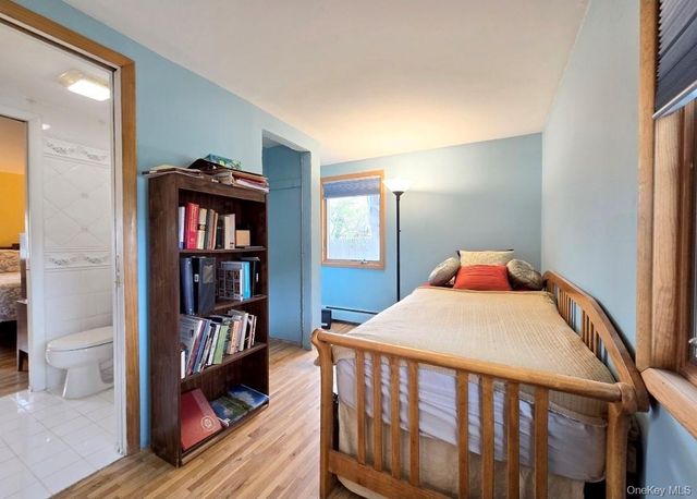 32 Plaza Lane, Selden, NY 11784