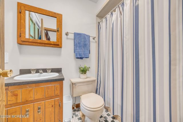 70 Line Road, Holmdel, NJ 07733