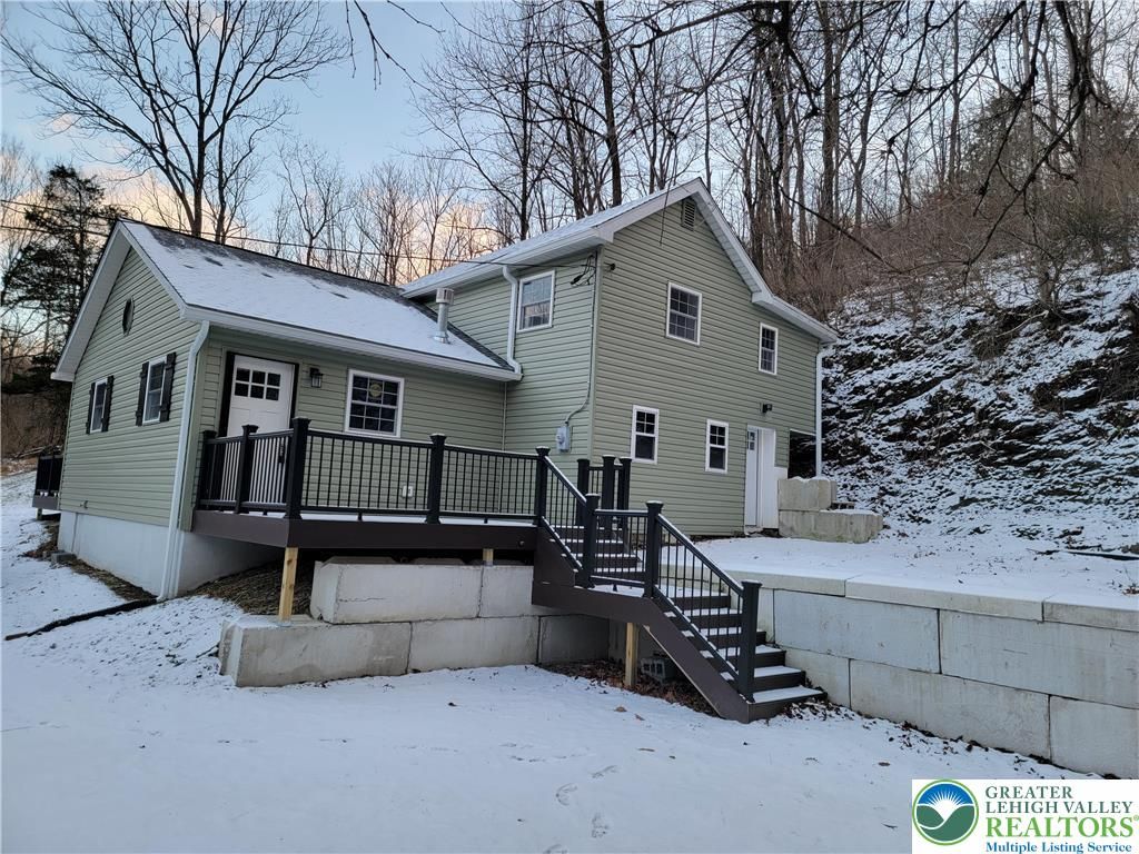 169 Hatch Gravel Road, Moore Twp, PA 18014