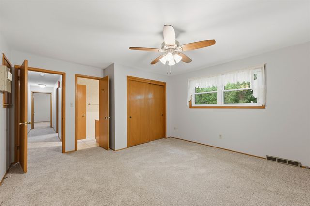 411 N Armour Ave, Wichita, KS 67206