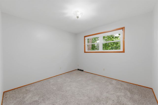 411 N Armour Ave, Wichita, KS 67206