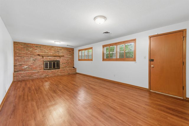 411 N Armour Ave, Wichita, KS 67206