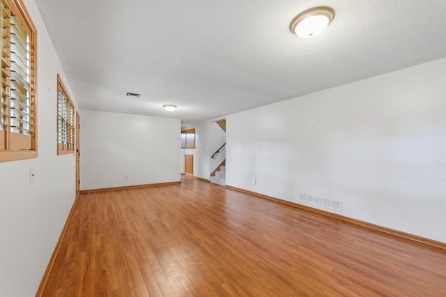 411 N Armour Ave, Wichita, KS 67206