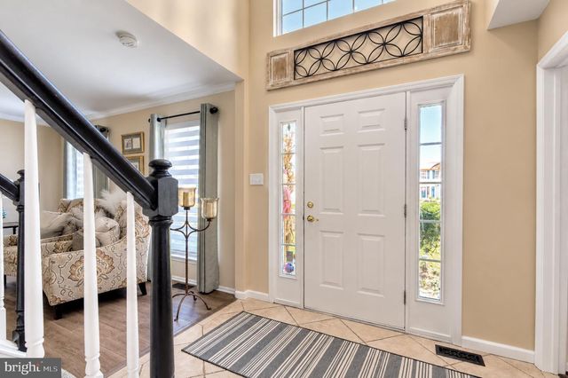 12 STEEPLECHASE DR, Blackwood, NJ 08012