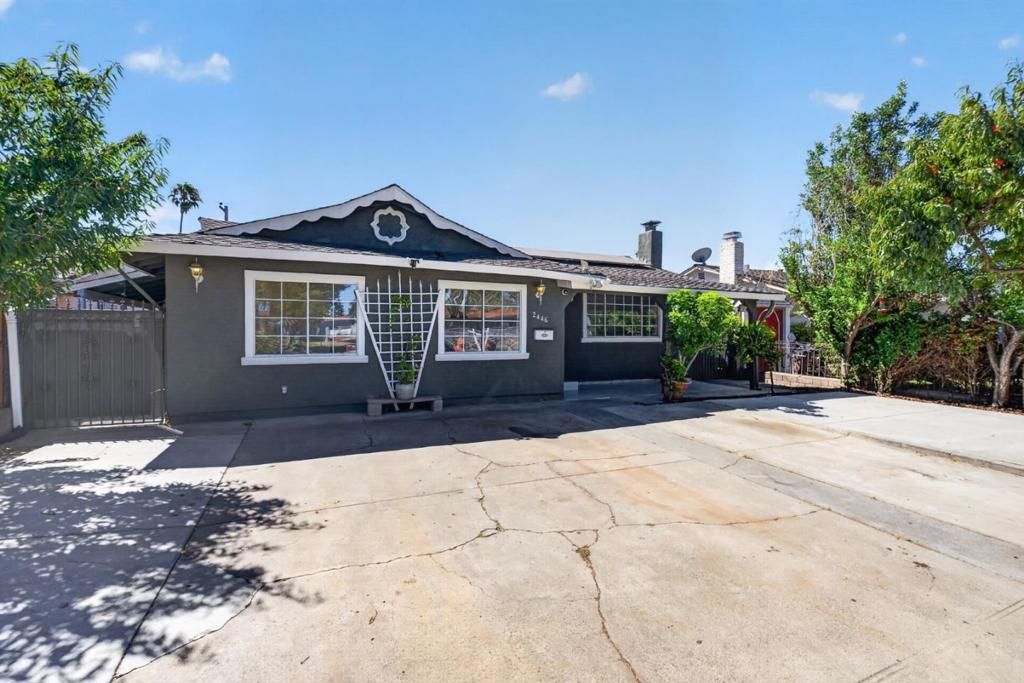 Image 2 of property listing at 2446 Van Winkle Lane, San Jose, CA 95116