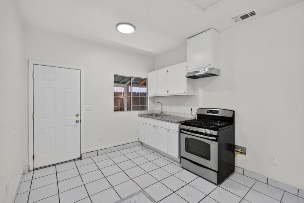 Image 33 of property listing at 2446 Van Winkle Lane, San Jose, CA 95116