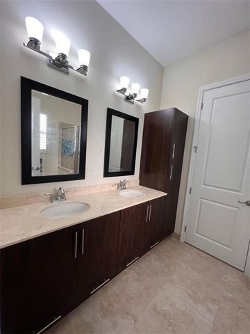 1746 NW 124th Way, Pembroke Pines, FL 33028